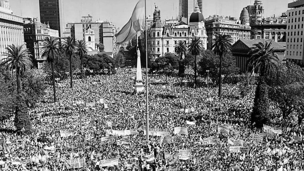 Marcha Paz, pan y trabajo. 30 de marzo de 1982