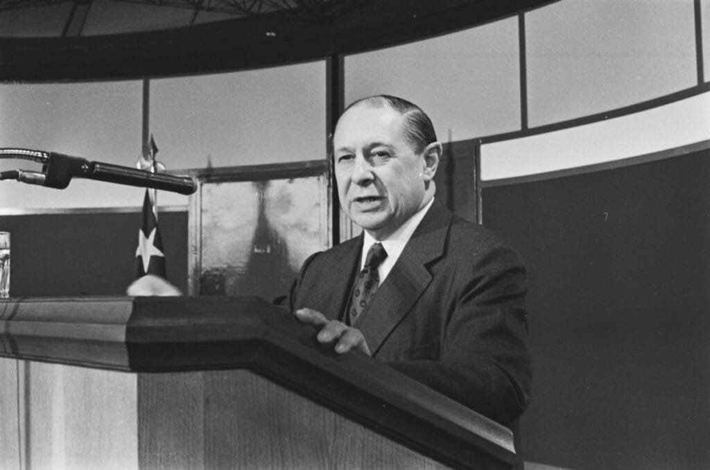 Álvaro Alsogaray, ex ministro de economía de la Nación.