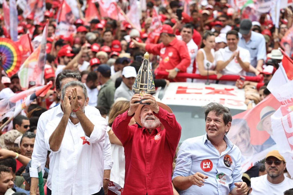 Aparecida vuelve a aparecer: la Virgen popular que entró en la campaña brasileña