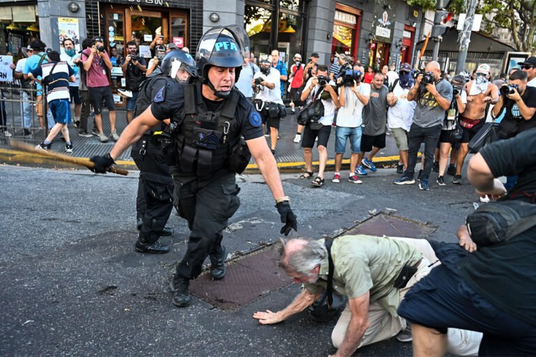 jubilados represion